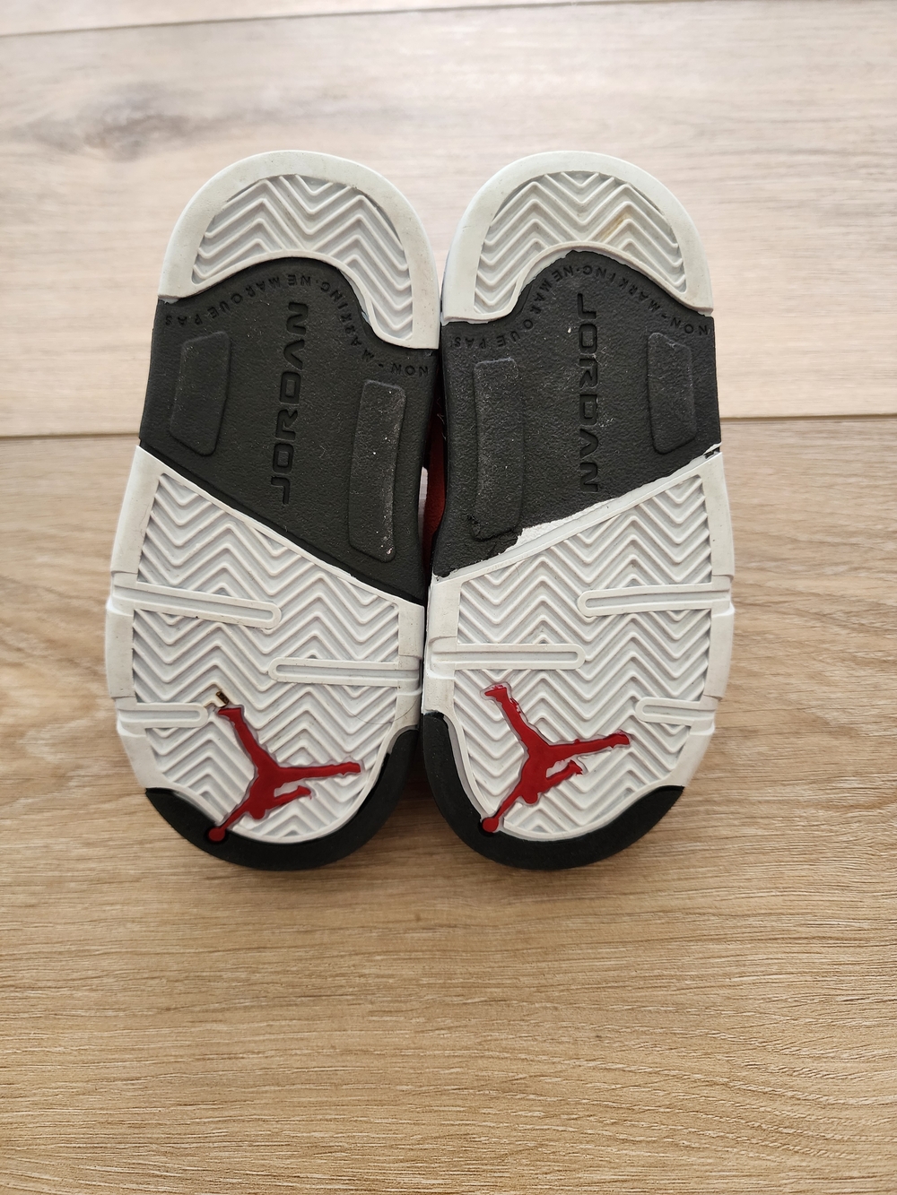 Jordan 5 Raging Bulls - Picture 6 of 7